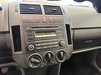 Volkswagen polo 1.2-12v goal edition - car - 2006 - afbeelding 16 van  31