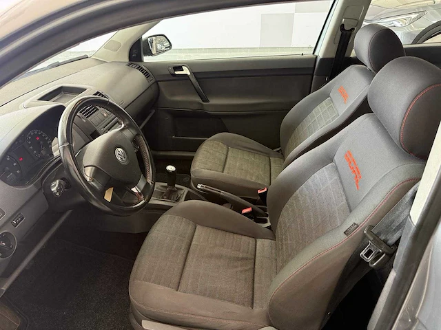 Volkswagen polo 1.2-12v goal edition - car - 2006 - afbeelding 7 van  31