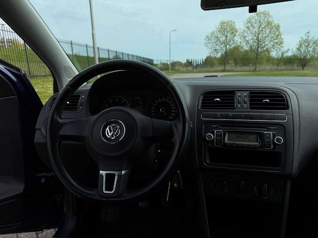 Volkswagen polo 1.2-12v trendline ; g-914-vl - afbeelding 17 van  20