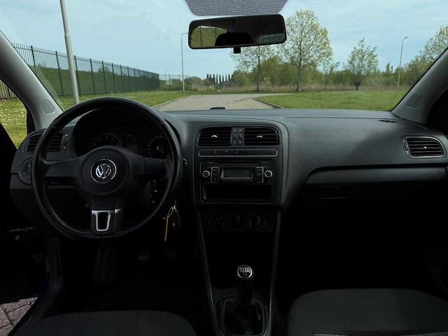 Volkswagen polo 1.2 12v trendline, g-914-vl - afbeelding 2 van  17