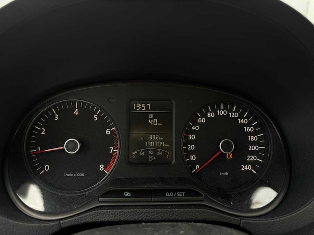 Volkswagen polo 1.2 12v trendline, g-914-vl - afbeelding 6 van  17