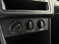 Volkswagen polo 1.2 12v trendline, g-914-vl - afbeelding 9 van  21
