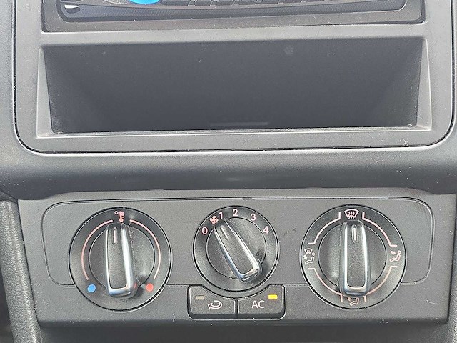 Volkswagen polo 1.2 tdi bluemotion comfortline 2011 | 64-spt-3 - afbeelding 10 van  24