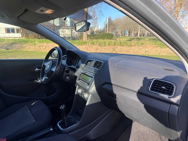 Volkswagen polo 1.2 tdi bluemotion comfortline, 33-rgn-9 - afbeelding 13 van  15