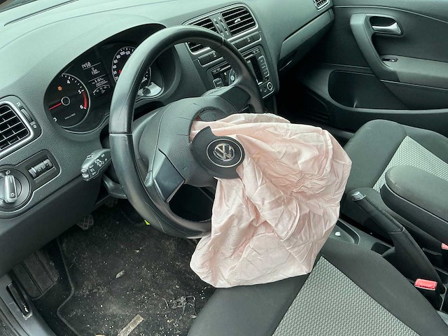 Volkswagen polo 1.2 tdi bluemotion personenauto - afbeelding 26 van  32
