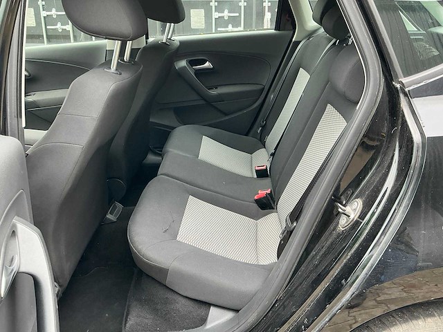 Volkswagen polo 1.2 tdi bluemotion personenauto - afbeelding 17 van  32