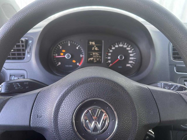 Volkswagen polo 1.2 tdi trendline; 18-tjs-5 - afbeelding 9 van  12