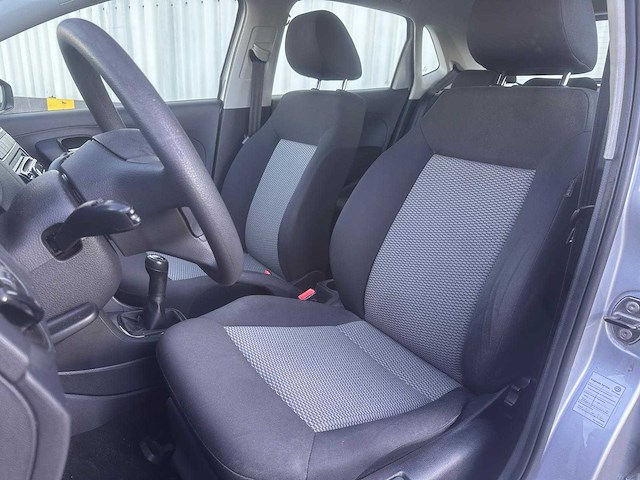 Volkswagen polo 1.2 tdi trendline; 18-tjs-5 - afbeelding 10 van  12