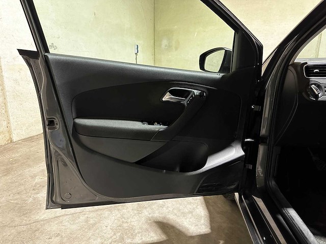 Volkswagen polo 1.2 tsi bluemotion comfort edition 89pk 2012, 70-xjj-8 - afbeelding 9 van  21