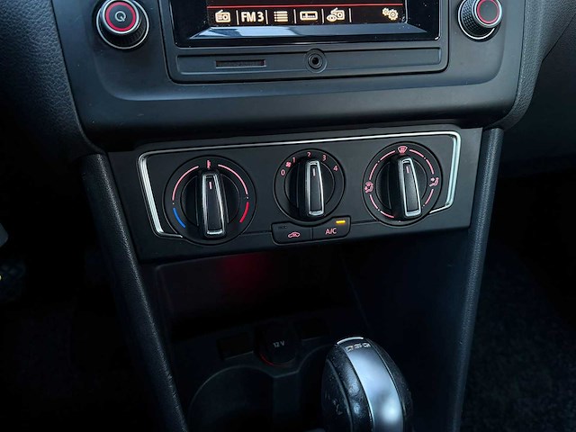 Volkswagen polo 1.2 tsi comf.con.ser 2016 | sr-560-d iaw - afbeelding 3 van  23