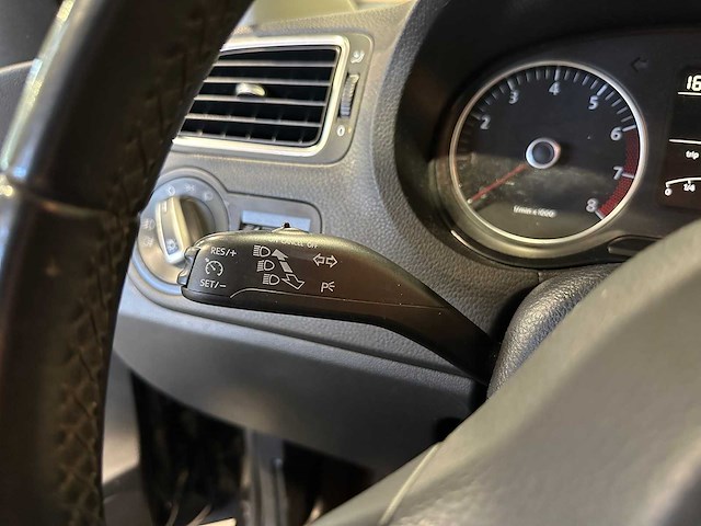 Volkswagen polo 1.2 tsi highline 03-njs-4 - afbeelding 2 van  8