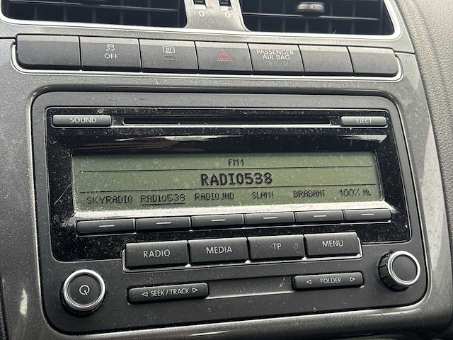 Volkswagen polo 1.2 tsi highline 2011 | g-938-jd - afbeelding 22 van  25