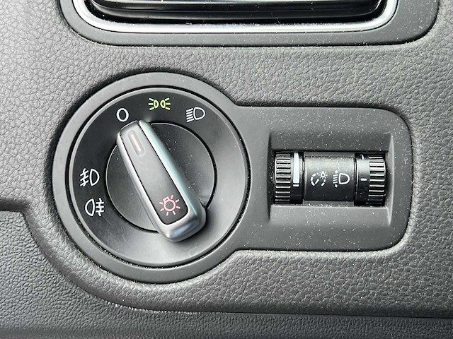 Volkswagen polo 1.2 tsi highline 2014 | t-909-sp - afbeelding 4 van  29