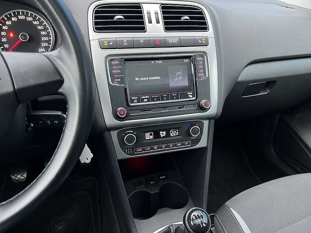 Volkswagen polo 1.2 tsi highline 2014 | t-909-sp - afbeelding 9 van  29