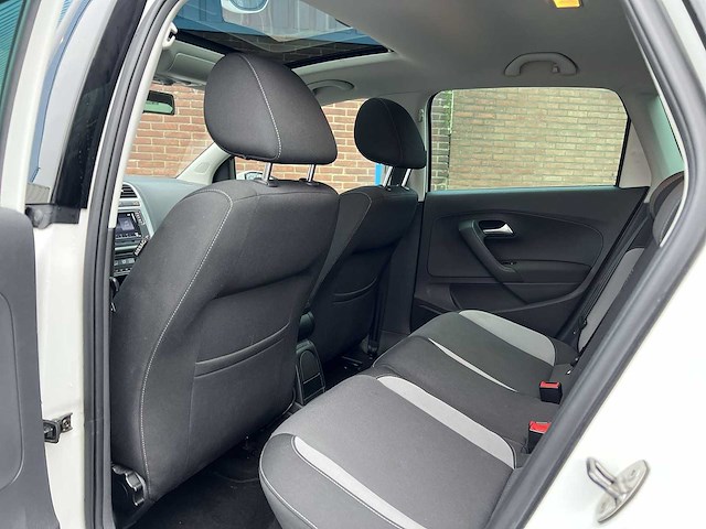 Volkswagen polo 1.2 tsi highline 2014 | t-909-sp - afbeelding 18 van  29