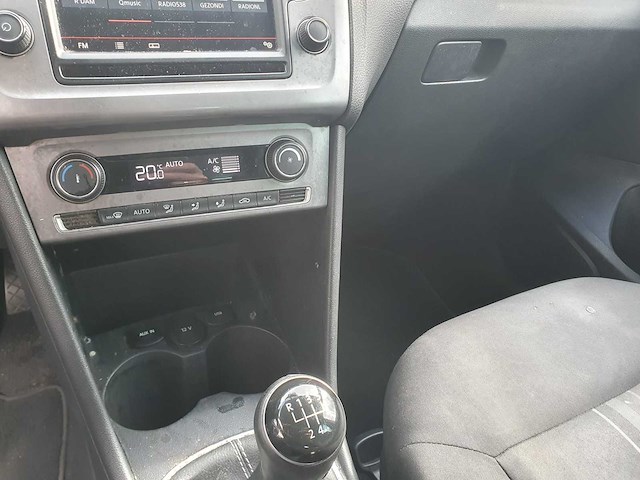 Volkswagen polo 1.2 tsi highline, h-111-fn - afbeelding 10 van  11