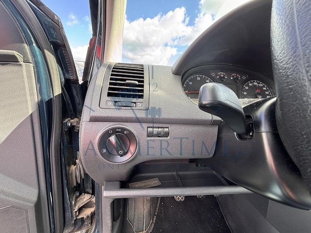 Volkswagen polo 1.2i 12v base, 2004 - afbeelding 13 van  37