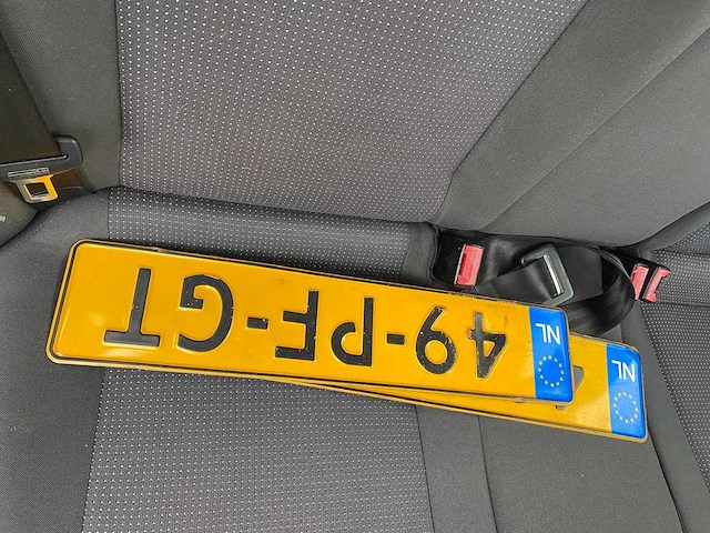 Volkswagen polo 1.4-16v athene clima 49-pf-gt - afbeelding 5 van  13