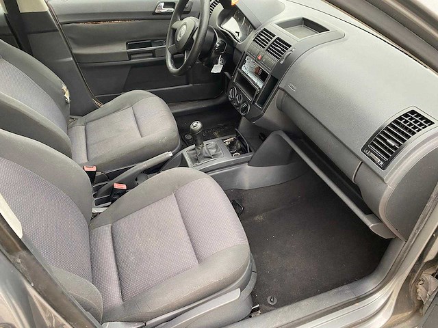 Volkswagen polo 1.4-16v athene clima 49-pf-gt - afbeelding 10 van  13