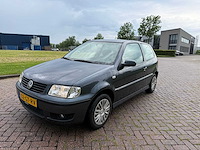 Volkswagen polo 1.4-16v comfortline , 02-gt-rv - afbeelding 1 van  5