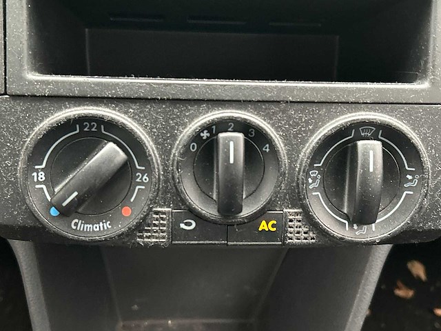 Volkswagen polo 1.4-16v comfortline 2003 | 24-lt-fz - afbeelding 27 van  29