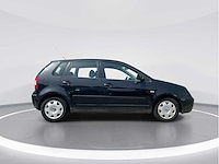 Volkswagen polo 1.4-16v comfortline 2004 | 56-nv-hn - afbeelding 9 van  28