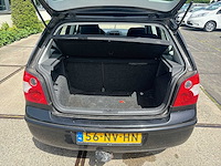 Volkswagen polo 1.4-16v comfortline 2004 | 56-nv-hn - afbeelding 17 van  28