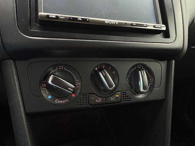 Volkswagen polo 1.4 16v comfortline, 55-kvn-4 - afbeelding 4 van  17