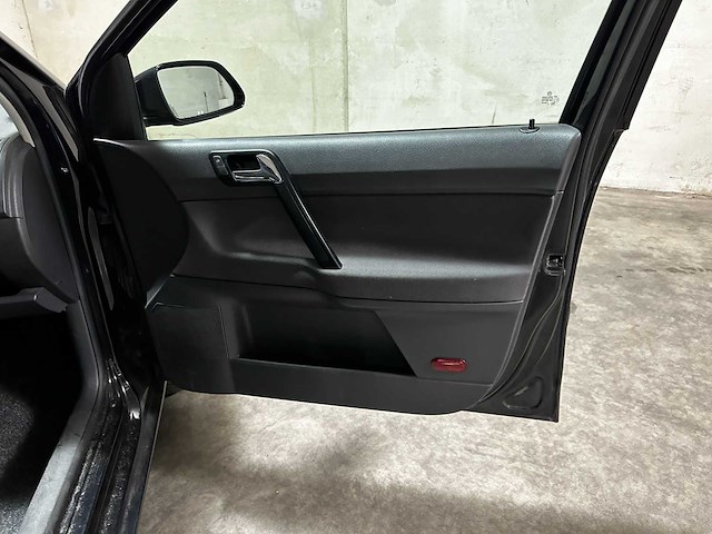 Volkswagen polo 1.4-16v comfortline 80pk 2009 (origineel-nl), 86-hnz-2 - afbeelding 28 van  64