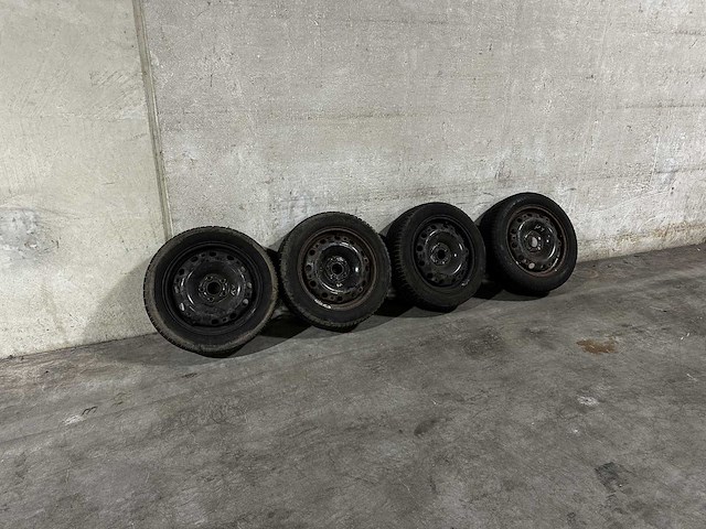 Volkswagen polo 1.4-16v comfortline 80pk 2009 (origineel-nl), 86-hnz-2 - afbeelding 48 van  64