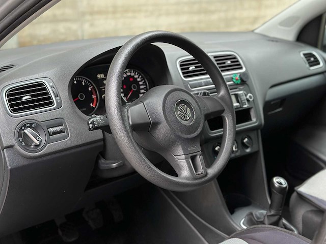 Volkswagen polo 1.4-16v comfortline 86pk 2011 (origineel-nl), 96-rfg-3 - afbeelding 13 van  45