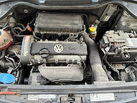 Volkswagen polo 1.4-16v comfortline 86pk 2011 (origineel-nl), 96-rfg-3 - afbeelding 32 van  45