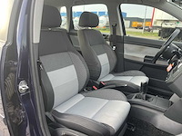 Volkswagen polo 1.4-16v cross 2009 | 37-hjr-9 - afbeelding 13 van  25