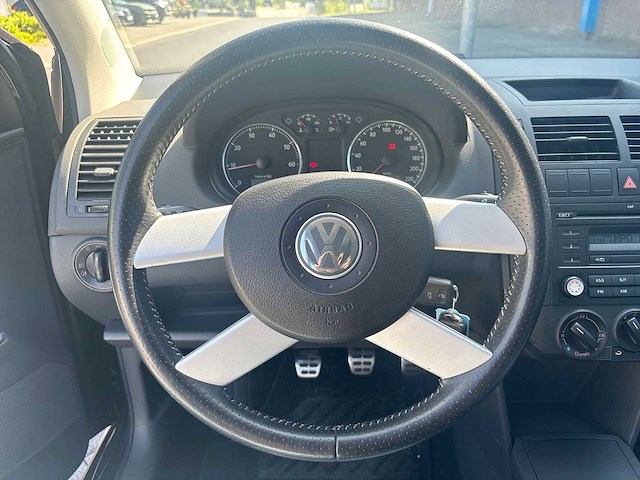 Volkswagen polo 1.4-16v cross | 63-hks-9 i - afbeelding 7 van  26