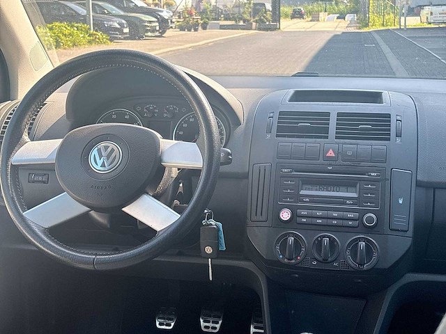 Volkswagen polo 1.4-16v cross | 63-hks-9 i - afbeelding 16 van  26
