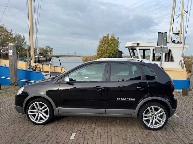 Volkswagen polo 1.4-16v cross clima 13-zn-fh - afbeelding 2 van  34