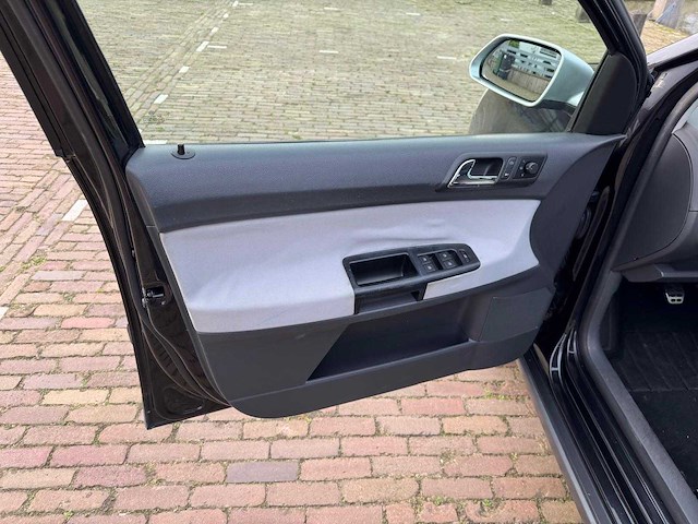 Volkswagen polo 1.4-16v cross clima 13-zn-fh - afbeelding 26 van  34