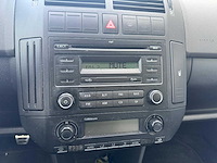 Volkswagen polo 1.4-16v cross clima 13-zn-fh - afbeelding 14 van  34