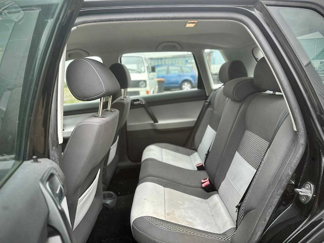 Volkswagen polo 1.4 16v cross,90-hpf-8 - afbeelding 8 van  13