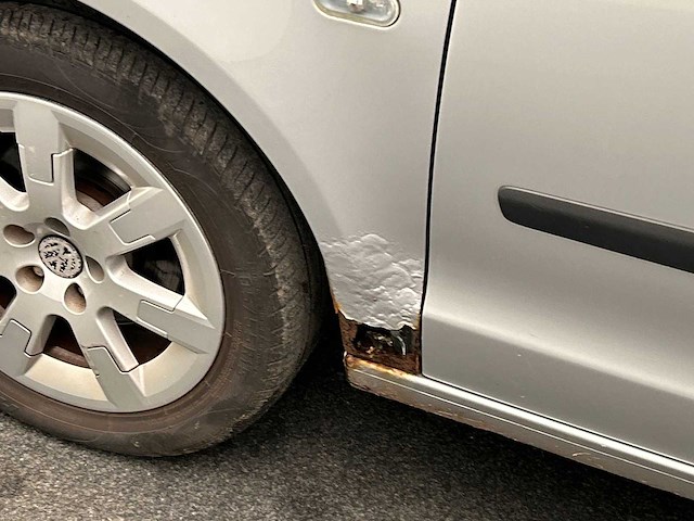 Volkswagen polo 1.4-16v fsi 2004 - afbeelding 10 van  18