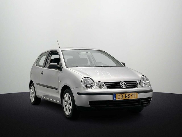 Volkswagen polo 1.4-16v fsi 2004 - afbeelding 12 van  18