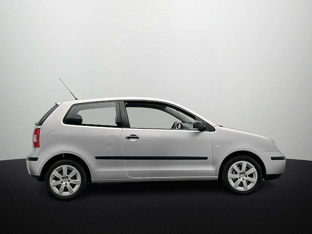 Volkswagen polo 1.4-16v fsi 2004 - afbeelding 2 van  18