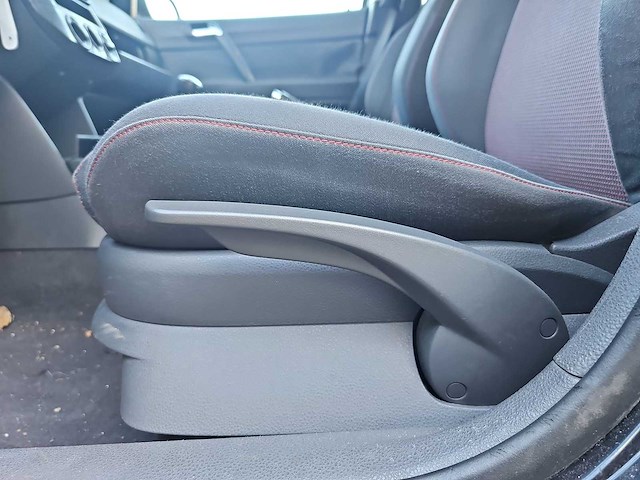 Volkswagen polo 1.4-16v highline 2002 | 23-jf-gl - afbeelding 3 van  20