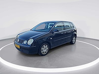 Volkswagen polo 1.4-16v highline 2002 | 23-jf-gl - afbeelding 11 van  20