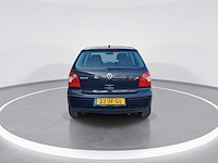 Volkswagen polo 1.4-16v highline 2002 | 23-jf-gl - afbeelding 16 van  20