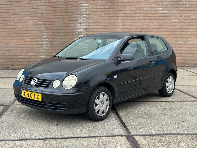 Volkswagen polo 1.4-16v highline, 41-lg-dd - afbeelding 1 van  9