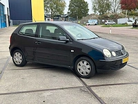 Volkswagen polo 1.4-16v highline, 41-lg-dd - afbeelding 2 van  9