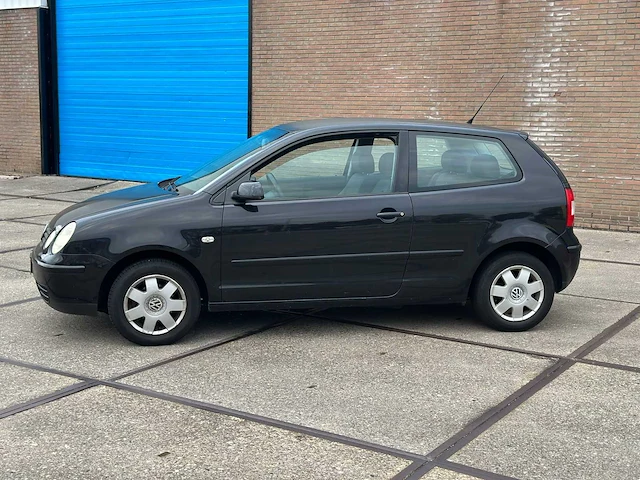 Volkswagen polo 1.4-16v highline, 41-lg-dd - afbeelding 6 van  9