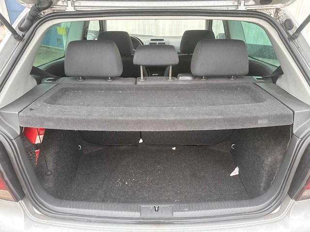 Volkswagen polo 1.4 16v optive, 5-ztd-24 - afbeelding 3 van  15