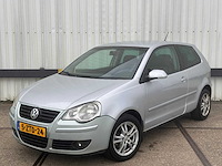 Volkswagen polo 1.4 16v optive, 5-ztd-24 - afbeelding 1 van  15